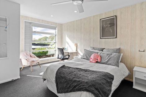 Photo of property in 24 Okarito Avenue, Levin, 5510