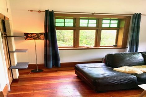 Photo of property in 6 Governor Road, Northland, Wellington, 6012