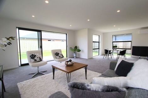 Photo of property in 17 Northmoor Boulevard, Rolleston, 7615