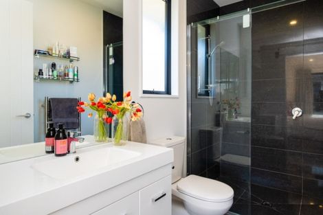 Photo of property in 130 Brookvale Road, Havelock North, 4130