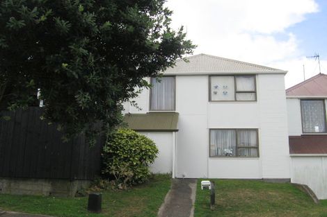 Photo of property in 138 Akaroa Drive, Maupuia, Wellington, 6022