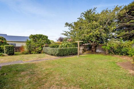 Photo of property in 18 Cameron Street, Hawera, 4610