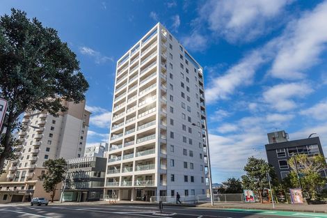 Photo of property in Scotia Tower Apartments, 8a/8 Scotia Place, Auckland Central, Auckland, 1010
