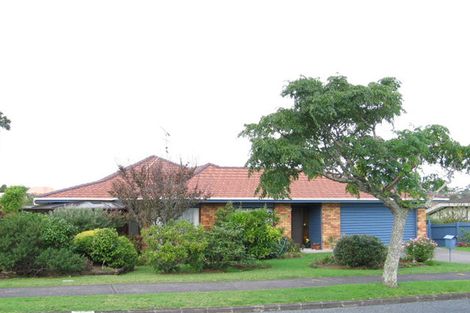 Photo of property in 33 Dianne Louise Drive, Half Moon Bay, Auckland, 2012