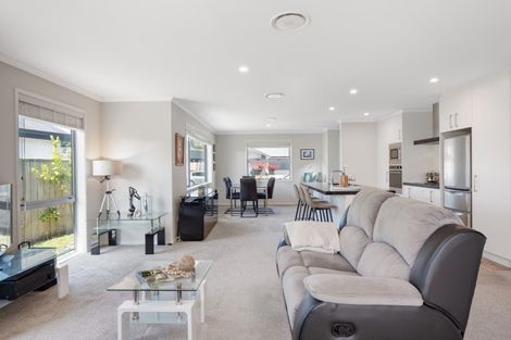 Photo of property in 123 Whakaturou Crescent, Pyes Pa, Tauranga, 3112