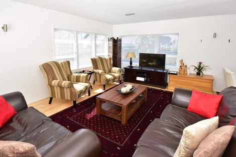 Photo of property in 1/45 Castor Bay Road, Castor Bay, Auckland, 0620