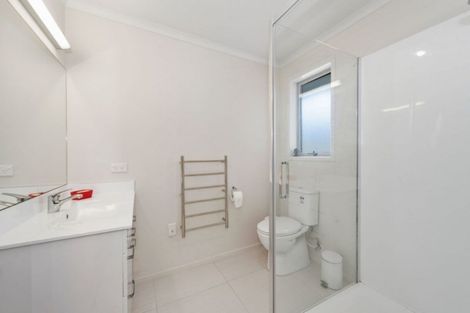 Photo of property in 55 Shrule Place, Huntington, Hamilton, 3210