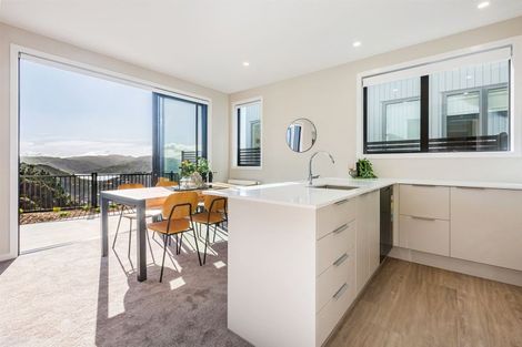Photo of property in 10 Skysail Lane, Whitby, Porirua, 5024