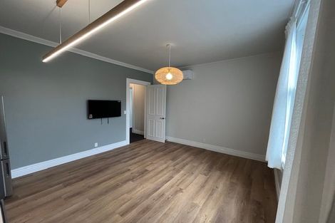 Photo of property in 18 Portland Crescent, Thorndon, Wellington, 6011