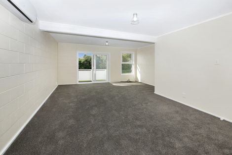 Photo of property in 1/12 Thornley Street, Titahi Bay, Porirua, 5022