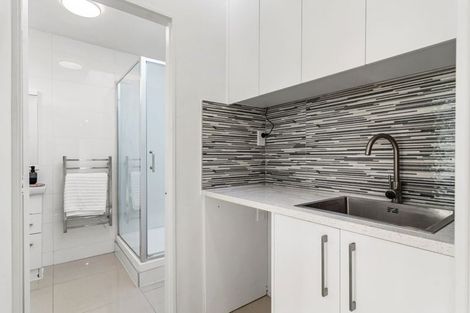 Photo of property in 1/8 Wilbur Place, Pakuranga Heights, Auckland, 2010