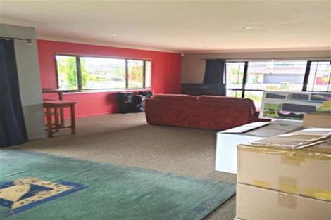 Photo of property in 174 Wattle Farm Road, Wattle Downs, Auckland, 2103