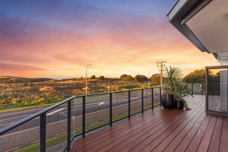 Photo of property in 368 Papamoa Beach Road, Papamoa Beach, Papamoa, 3118