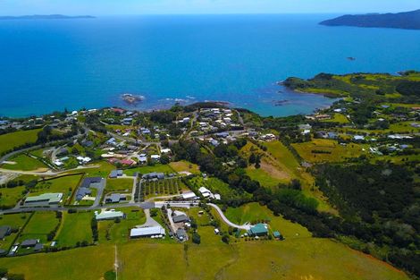 Photo of property in 9/11 Ocean View Road, Cable Bay, 0420