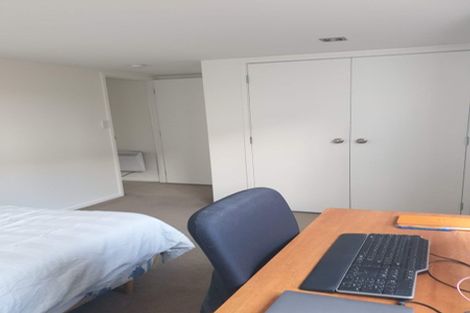 Photo of property in 32 Athena Drive, Totara Vale, Auckland, 0629