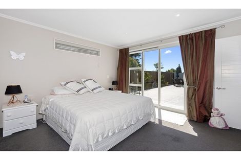 Photo of property in 33 Euphrasie Drive, Aidanfield, Christchurch, 8025