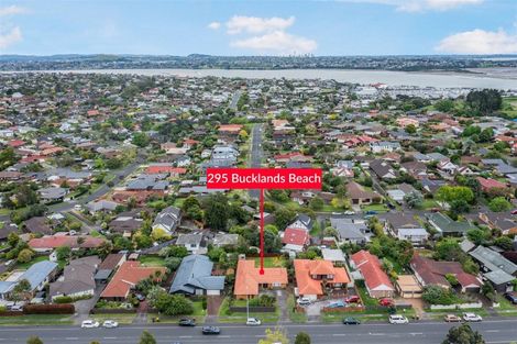 Photo of property in 295 Bucklands Beach Road, Bucklands Beach, Auckland, 2012