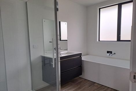 Photo of property in 2c Craig Place, Bridge Hill, Alexandra, 9320