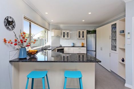 Photo of property in 59 Whiting Crescent, Greenmeadows, Napier, 4112