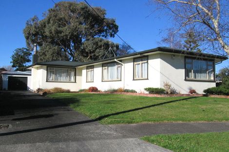 Photo of property in 15 Piper Place, Roslyn, Palmerston North, 4414