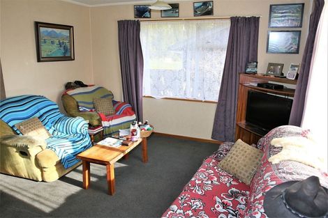 Photo of property in 8 Opuka Place, Haast, 7886