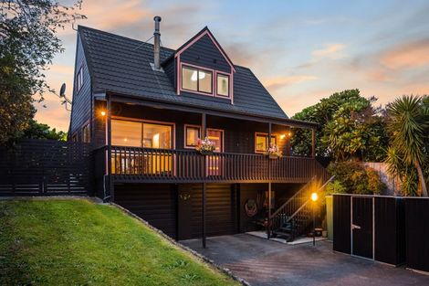 Photo of property in 27 Chums Road, Paraparaumu Beach, Paraparaumu, 5032