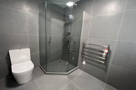 Photo of property in 150c Chivalry Road, Glenfield, Auckland, 0629