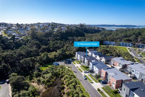 Photo of property in 16 Waimoana Close, Massey, Auckland, 0614