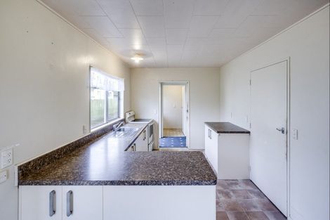 Photo of property in 2 Lander Place, Flaxmere, Hastings, 4120