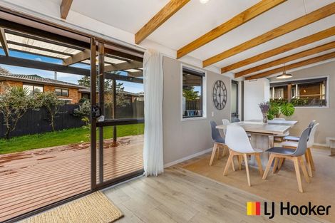 Photo of property in 165 Carnoustie Drive, Wattle Downs, Auckland, 2103