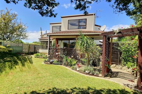 Photo of property in 1/12 Lannie Place, Greenmeadows, Napier, 4112