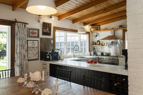 Photo of property in 118 Fox Street, Whataupoko, Gisborne, 4010