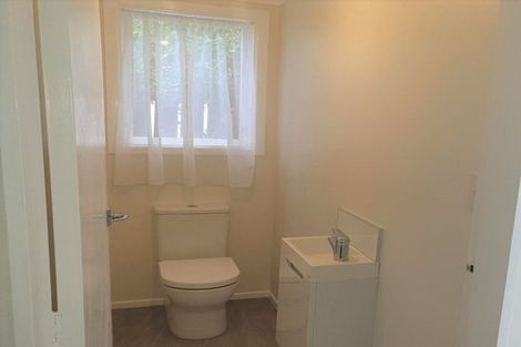 Photo of property in 87-87a Freyberg Street, Lyall Bay, Wellington, 6022