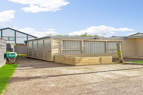 Photo of property in 1/41 Challen Close, Conifer Grove, Takanini, 2112