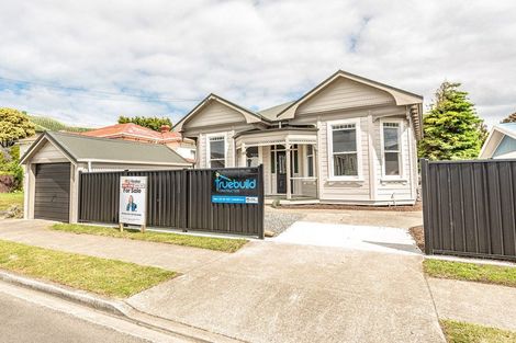 Photo of property in 2 Alma Road, Gonville, Whanganui, 4501