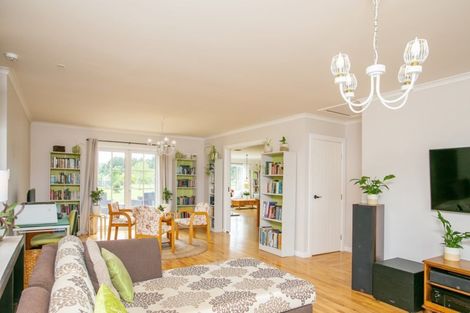 Photo of property in 31 Otawa Drive, West Taratahi, Masterton, 5887