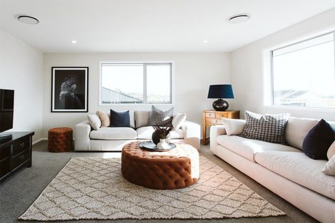 Photo of property in 9 Manatika Road, Karaka, 2124