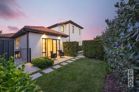 Photo of property in 8 Tauwaka Crescent, Riverhead, 0820