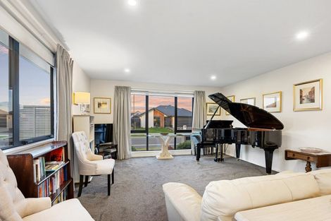 Photo of property in 8 Hanmer Crescent, Rangiora, 7400