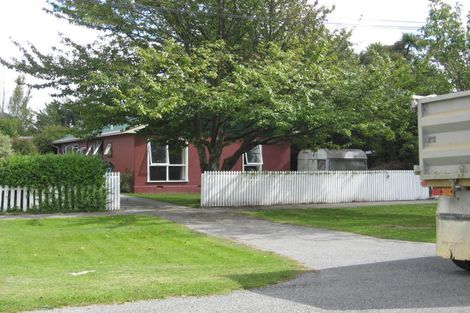 Photo of property in 12 Thornton Street, Darfield, 7510