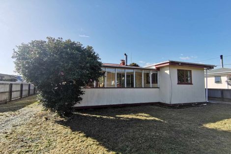 Photo of property in 50 Moorhouse Street, Ross, 7812