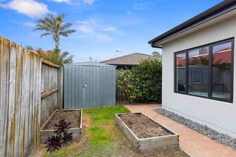 Photo of property in 10 Paua Cove, Papamoa Beach, Papamoa, 3118