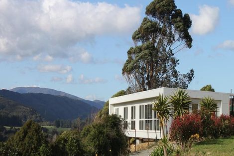 Photo of property in 38b Emerald Hill Drive, Birchville, Upper Hutt, 5018