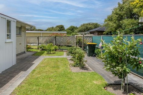 Photo of property in 4 Winiata Place, Otaki, 5512
