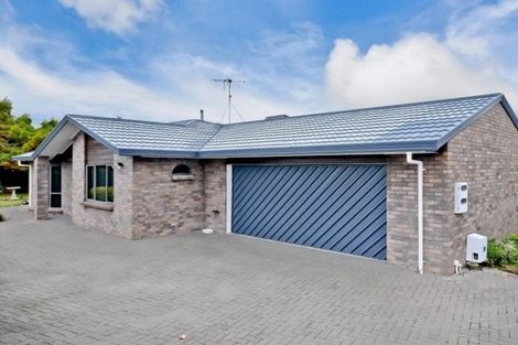 Photo of property in 32 Halcione Close, Flagstaff, Hamilton, 3210