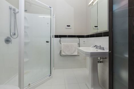 Photo of property in 134 Springfield Road, St Albans, Christchurch, 8014