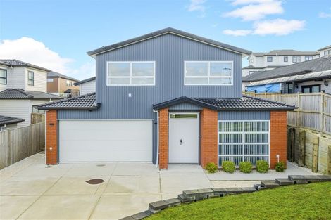 Photo of property in 14 Frazen Avenue, Papakura, 2110