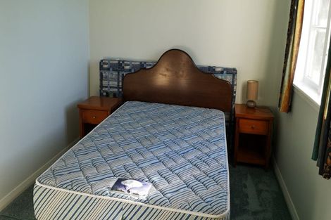 Photo of property in 139 The Ridgeway, Mornington, Wellington, 6021