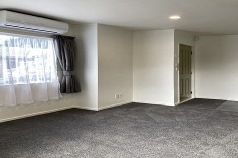 Photo of property in 10/520 Don Buck Road, Westgate, Auckland, 0614