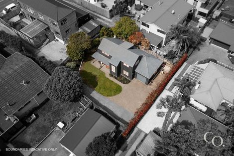 Photo of property in 262b Oceanbeach Road, Mount Maunganui, 3116